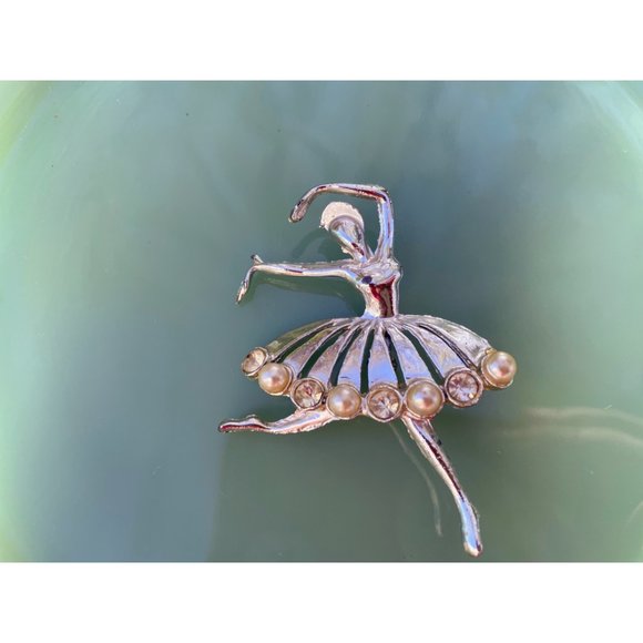 Vintage Dancing Ballerina Brooch Rhinestone Pearls - Picture 5 of 7
